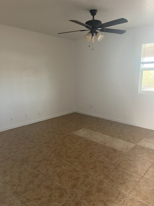 220 W 9th St in Florence, AZ - Building Photo