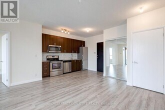 22 E Haven Dr in Toronto, ON - Building Photo - Building Photo