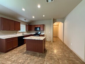 24210 Silversmith Ln in Katy, TX - Foto de edificio - Building Photo