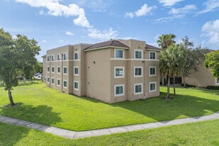 Westview Gardens in Miami, FL - Building Photo