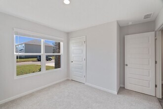 10593 Queens Gate Cir in Pensacola, FL - Building Photo - Building Photo