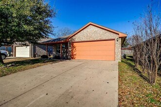 414 Tinker Trail in Burleson, TX - Building Photo - Building Photo