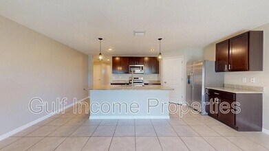 10807 Norman Pl in Parrish, FL - Building Photo - Building Photo