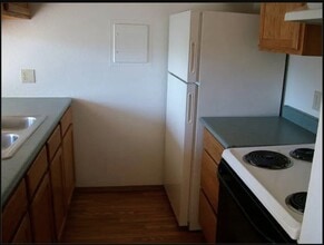 2107 N Laventure Rd in Mount Vernon, WA - Building Photo - Building Photo