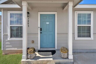 7203 Silos Trail in San Antonio, TX - Building Photo - Building Photo