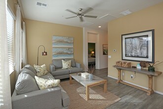 Avilla Deer Valley in Phoenix, AZ - Building Photo - Interior Photo