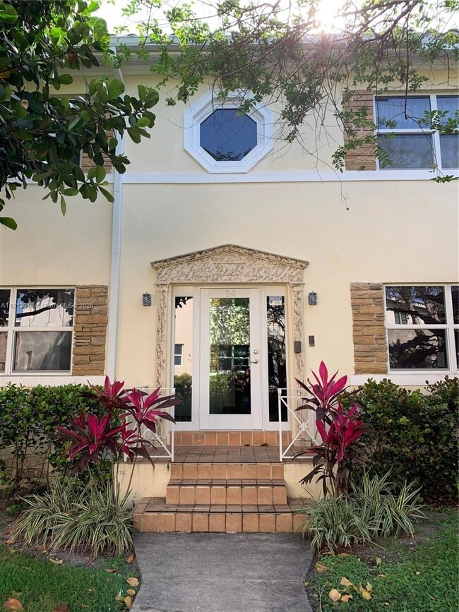 property at 723 NE 91st St