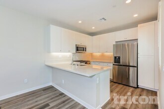 31566 Dwight Dr in Menifee, CA - Foto de edificio - Building Photo