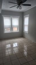 1611 Elmwood Ave, Unit 1 in Berwyn, IL - Building Photo - Building Photo