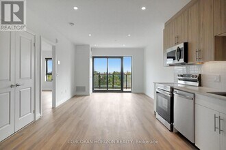 525 New Dundee Rd in Kitchener, ON - Building Photo - Building Photo