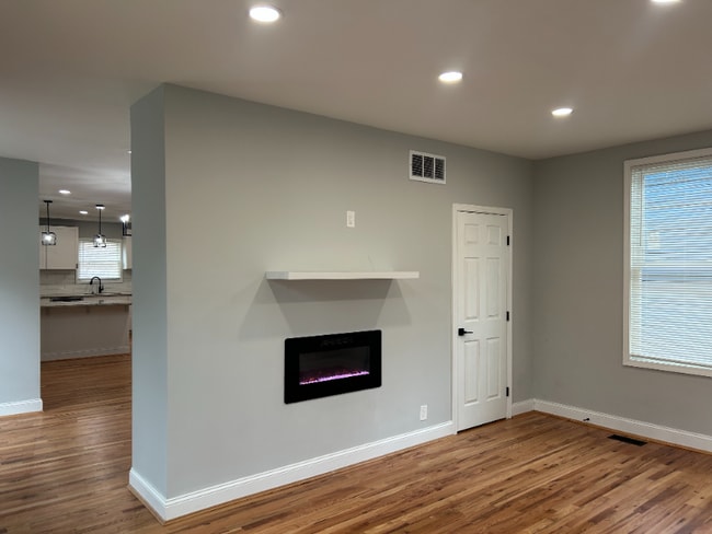 127 Meridian St in Cincinnati, OH - Foto de edificio - Building Photo