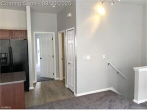 64 W Bethune Ave in Detroit, MI - Building Photo - Building Photo