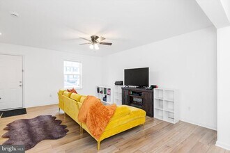 18 Needle Ct in Bunker Hill, WV - Building Photo - Building Photo