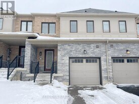 7 Hedges Cres in Hamilton, ON - Building Photo