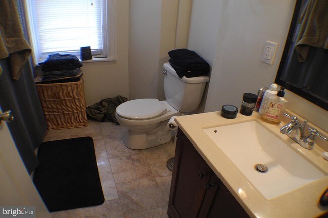 1735 South St-Unit -2 in Philadelphia, PA - Building Photo - Building Photo