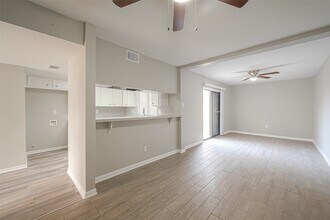 1614 Talbrook Dr in Houston, TX - Building Photo - Building Photo