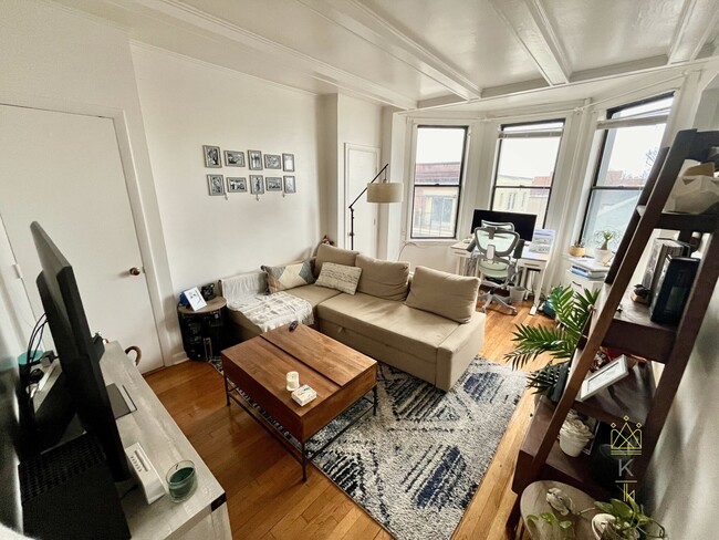 property at 26 Commonwealth Terrace