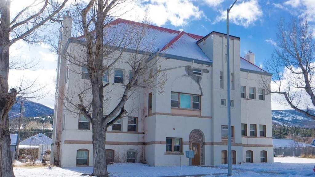503 W Park Ave in Anaconda, MT - Foto de edificio