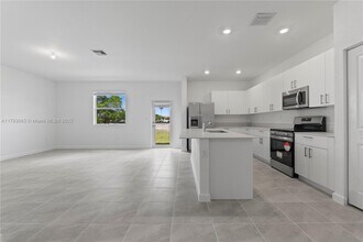 2912 SE 23rd Ave in Homestead, FL - Building Photo - Building Photo