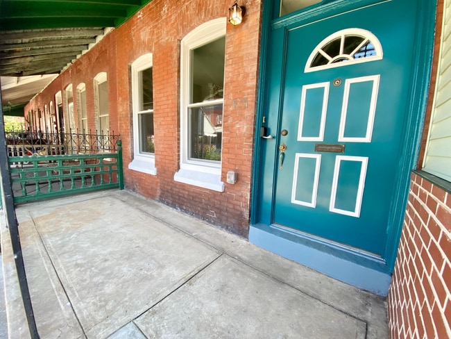 929 N 43rd St in Philadelphia, PA - Building Photo - Building Photo