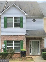 180 Brookview Dr in Riverdale, GA - Building Photo