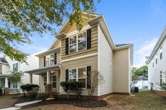 6014 Colonial Garden Dr in Huntersville, NC - Building Photo - Building Photo