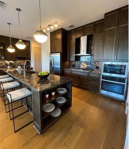2323 N Akard St in Dallas, TX - Building Photo