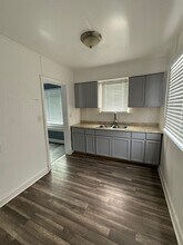 2295 Kendall St in Detroit, MI - Building Photo - Building Photo
