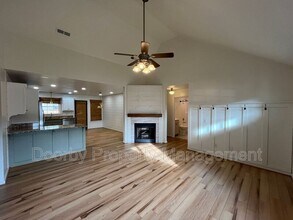 14 Bunker Dr in Rossville, GA - Building Photo - Building Photo