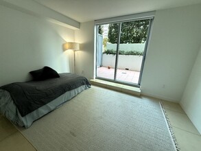 1111 SW 1st Ave, Unit TH-20 in Miami, FL - Building Photo - Building Photo