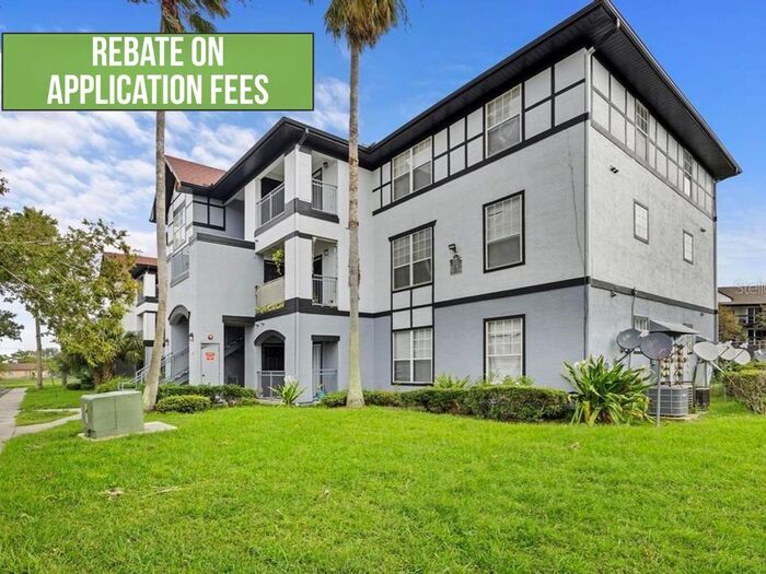 3701 Castle Pines Ln in Orlando, FL - Foto de edificio