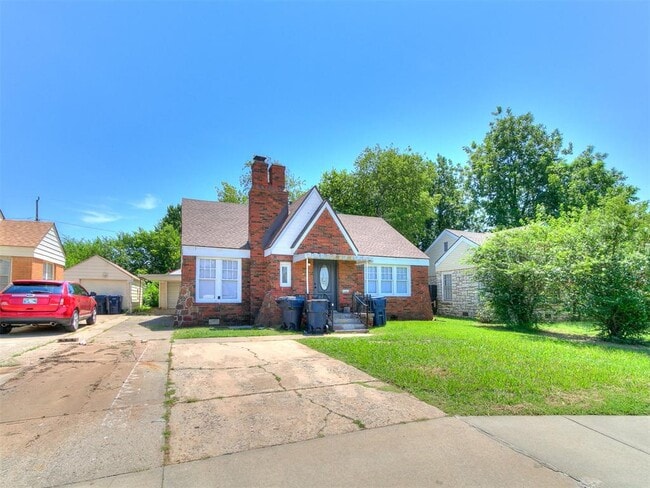 2204 N Hood St in Oklahoma City, OK - Building Photo - Building Photo