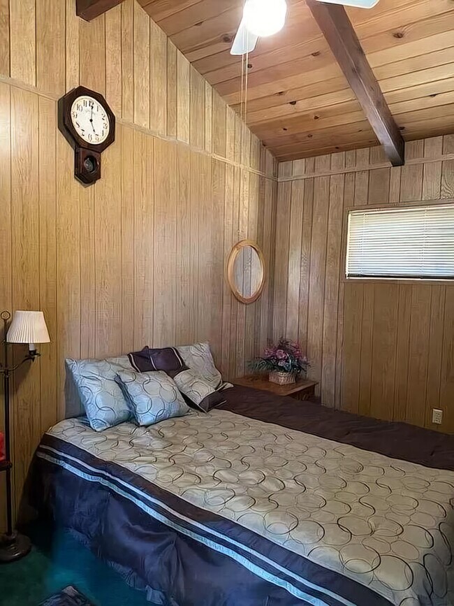 2321 Cypress Way in Pine Mountain Club, CA - Foto de edificio - Building Photo