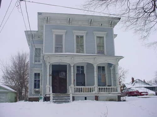 821 2nd St in Waterloo, IA - Foto de edificio - Building Photo