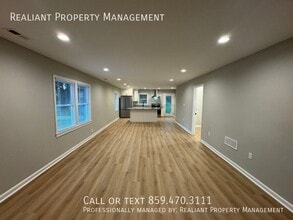 115 Rainbow Dr in Nicholasville, KY - Building Photo - Building Photo