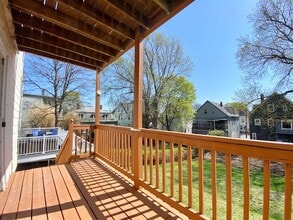 16 Landers St, Unit 1 in Somerville, MA - Building Photo - Building Photo