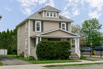 24 Sherman St in Johnson City, NY - Building Photo - Building Photo
