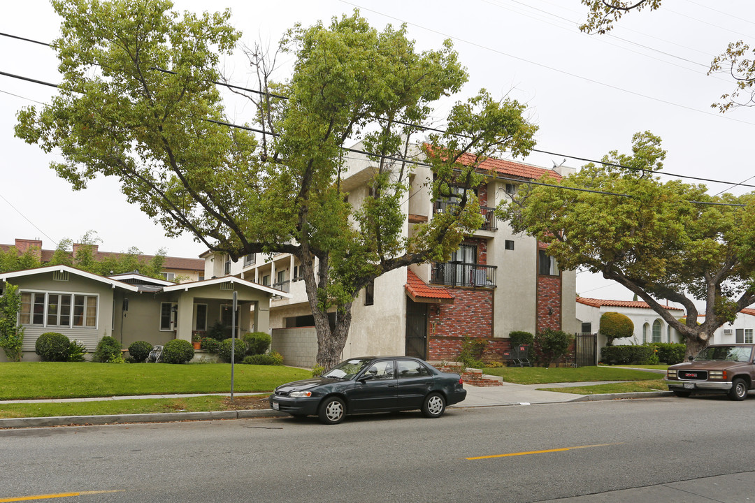 1109 E California Ave in Glendale, CA - Foto de edificio