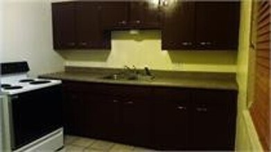 975 S Lowell Blvd in Denver, CO - Building Photo - Building Photo