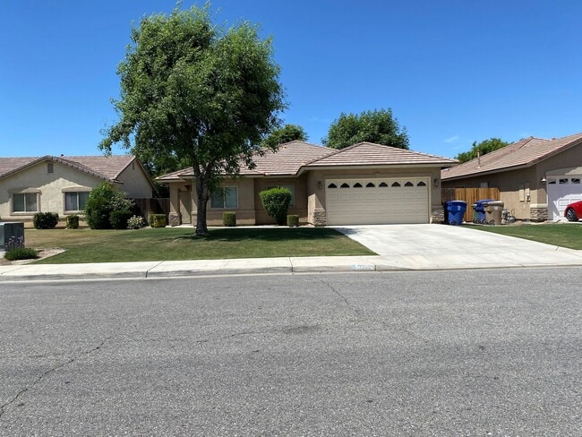 3512 Chisholm Trail Ave