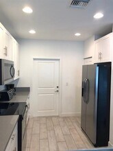 2362 SW 18th Ave in Fort Lauderdale, FL - Building Photo - Building Photo
