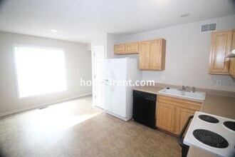 13015 Everett Ct in Kansas City, KS - Building Photo - Building Photo