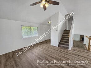 239 E 975 S in Layton, UT - Building Photo - Building Photo