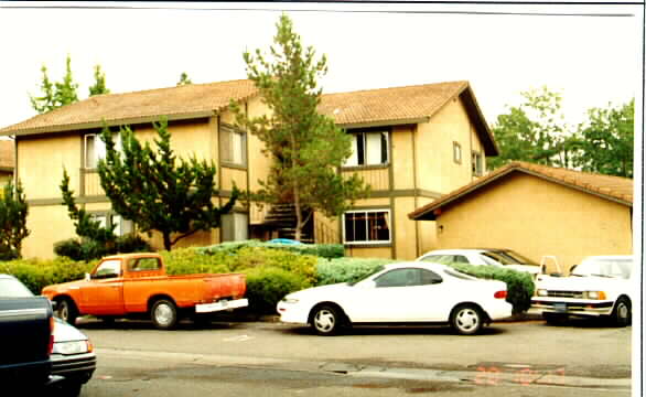 909 Civic Center in Rohnert Park, CA - Building Photo - Building Photo