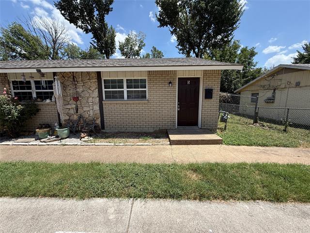property at 211 Skyway Dr