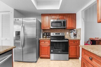 6750 Boca Pines Trail in Boca Raton, FL - Building Photo - Building Photo