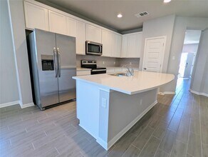 121 Drifter Ln in Jarrell, TX - Building Photo - Building Photo