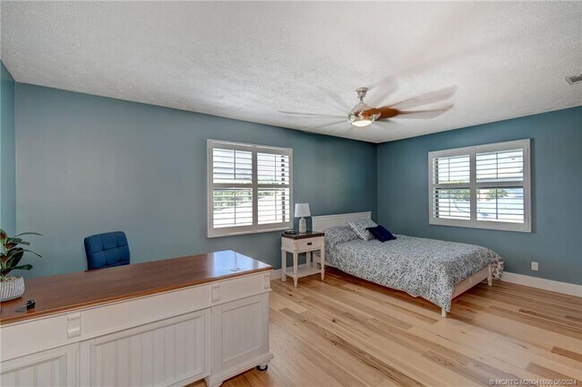 property at 26 SW Riverway Blvd