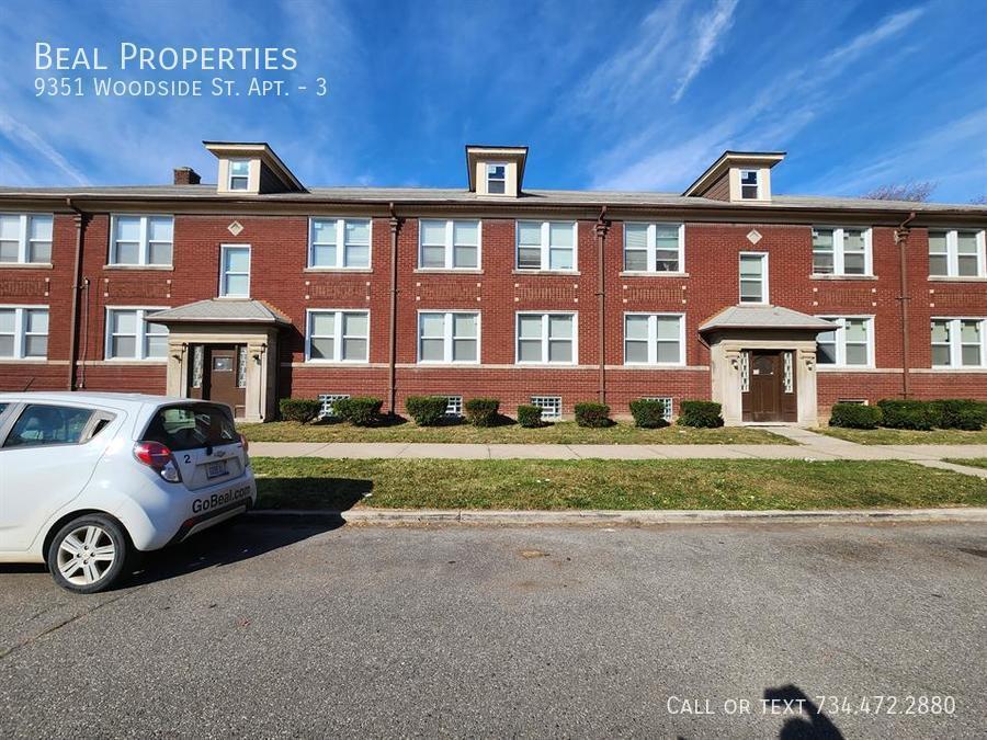 9351 Woodside St-Unit -3 in Detroit, MI - Foto de edificio