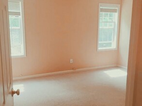 2200 Mountain Mist Ct in Raleigh, NC - Building Photo - Building Photo